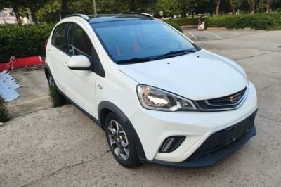 Geely Auto Vision X1 2017, 47100 км, за 33255.67 CNY