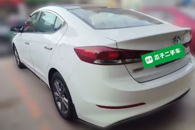 Hyundai Elantra (6th Generation 2016, 61800 км, за 35444.61 CNY