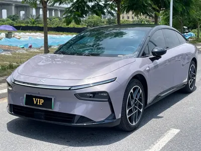 Xpeng P7+ · 2025 год