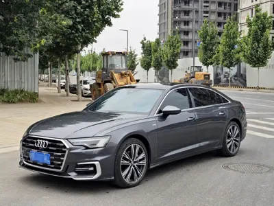 Audi A6L 2020, 100000 км, за 159800 CNY