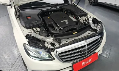 Mercedes-Benz E-Class 2017, 54340 км, за 28900000 KRW - фото 6