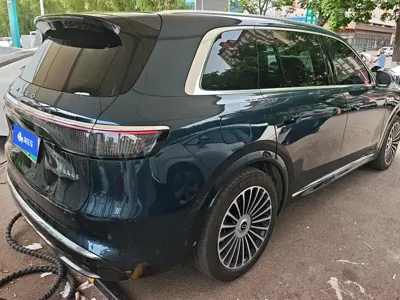 AITO 问界 AITO M8 2025, 39600 км, за 312300 CNY