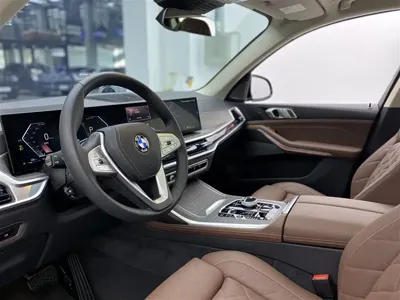 BMW X7 2024, 18700 км, за 623800 CNY - фото 6