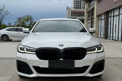 BMW 5 Series 2021, 72100 км, за 236977.64 CNY - фото 3