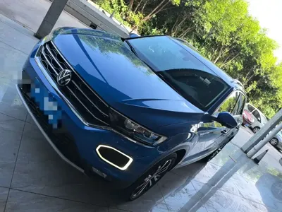 Volkswagen T-Roc 2022, 25000 км, за 99800 CNY - фото 1