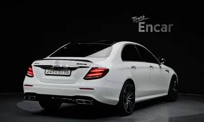 Mercedes-Benz E-Class 2018, 121335 км, за 29900000 KRW
