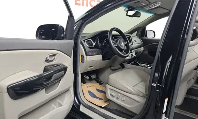Kia Canival 2016, 165504 км, за 9700000 KRW - фото 10