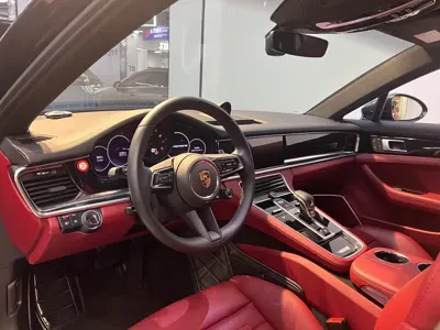 Porsche Panamera 2023, 31000 км, за 688800 CNY - фото 6