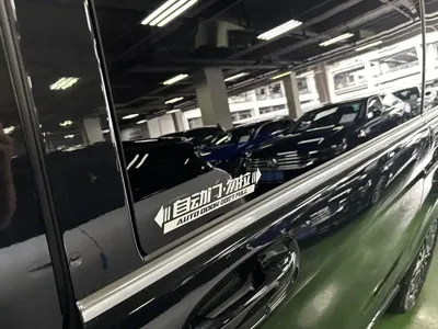 Mercedes-Benz V-Class 2018, 60000 км, за 156000 CNY