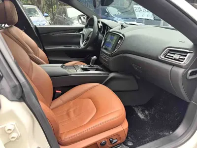 Maserati Ghibli 2016, 90000 км, за 91000 CNY - фото 7