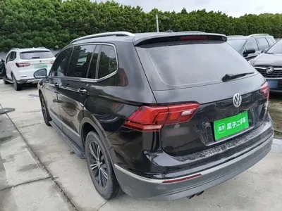 Volkswagen Tiguan L 2019, 73700 км, за 70800 CNY - фото 5