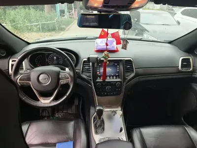 Jeep Grand Cherokee (Import) 2018, 198700 км, за 78200 CNY - фото 13
