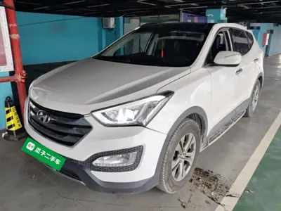 Hyundai Santa Fe · 2015 год
