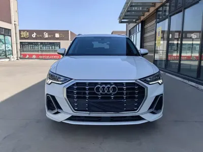 Audi Q3 2023, 35000 км, за 138000 CNY