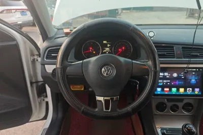 Volkswagen Lavida 2013, 116300 км, за 26244.93 CNY