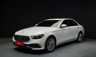 Mercedes-Benz E-Class · 2022 год