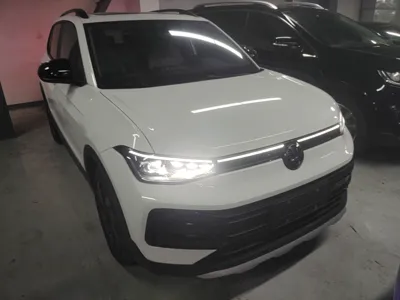 Volkswagen Tharu 2025, 5100 км, за 106021.13 CNY