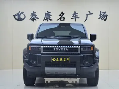 Toyota Prado 2026, 2000 км, за 420000 CNY
