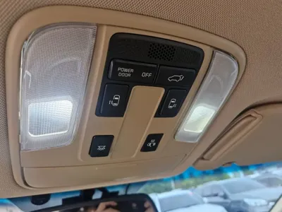Kia Canival 2016, 173403 км, за 9300000 KRW - фото 19