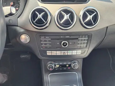 Mercedes-Benz B-Class 2017, 177539 км, за 8500000 KRW - фото 17