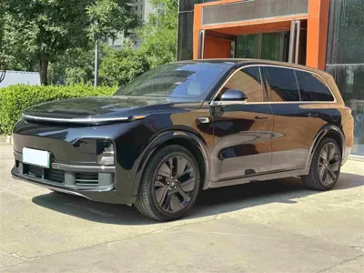 Li Auto Li L9 · 2023 год