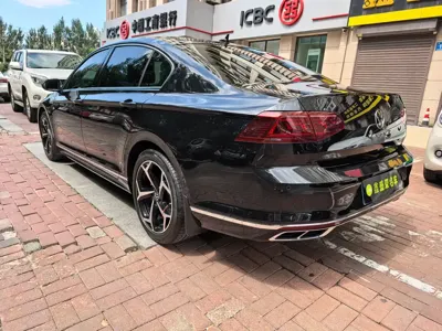 Volkswagen Magotan 2024, 40000 км, за 125000 CNY