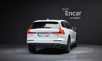 Volvo V60 2021, 33545 км, за 33700000 KRW