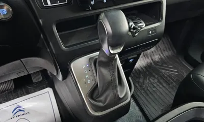 Hyundai Staria 2025, 52765 км, за 27300000 KRW - фото 9
