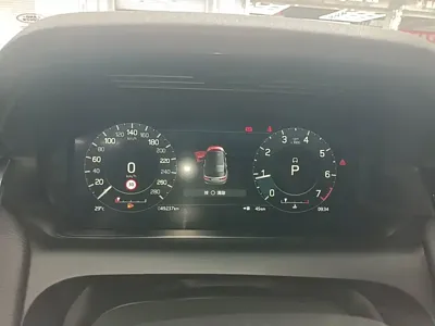 Land Rover Discovery Sport 2022, 49200 км, за 121300 CNY - фото 12