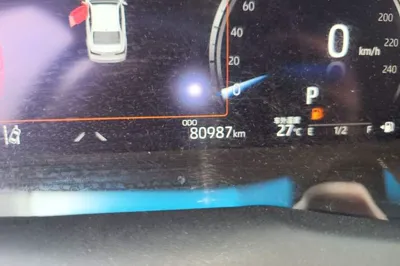 Toyota Camry 2021, 81000 км, за 113285.66 CNY - фото 9