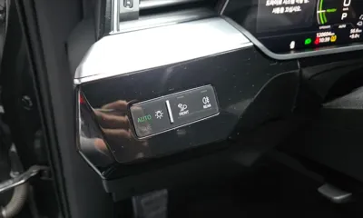 Audi e-tron 2022, 120604 км, за 48500000 KRW - фото 31