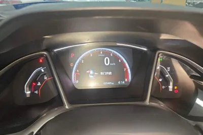 Honda Civic 2019, 35400 км, за 77653.2 CNY - фото 19