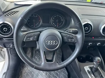 Audi A3 2018, 70000 км, за 69800 CNY - фото 9