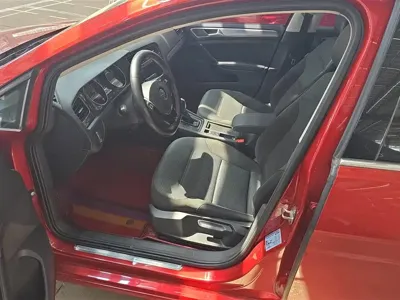 Volkswagen Golf 2018, 96400 км, за 50800 CNY - фото 9