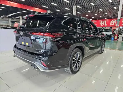 Toyota Crown Kluger 2025, 100 км, за 265800 CNY - фото 7