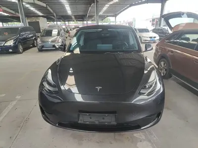 Tesla Model Y 2024, 41000 км, за 181200 CNY