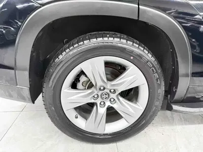 Toyota Highlander 2017, 60000 км, за 99800 CNY - фото 22