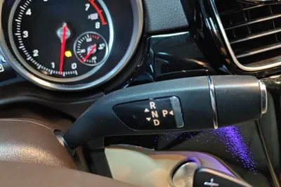 Mercedes-Benz GLE 2017, 145600 км, за 159888.24 CNY - фото 16