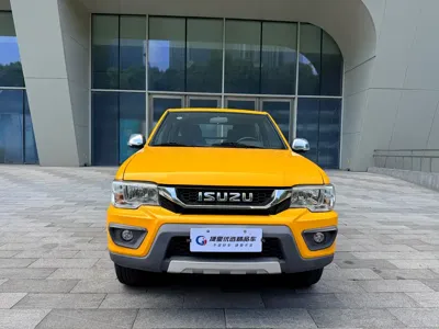 Isuzu T17 2023, 11000 км, за 76800 CNY