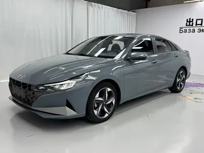 Hyundai Elantra · 2022 год