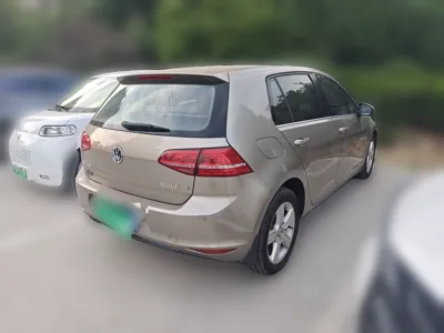 Volkswagen Golf 2015, 112500 км, за 38993.15 CNY - фото 6