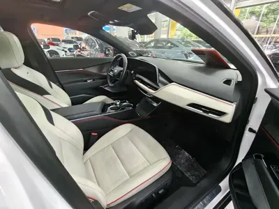 Cadillac GT4 2024, 11000 км, за 149800 CNY - фото 11