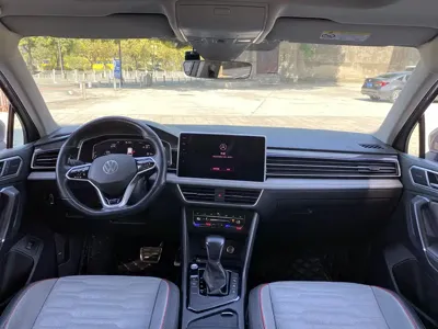Volkswagen Tiguan L 2021, 130000 км, за 98800 CNY - фото 4