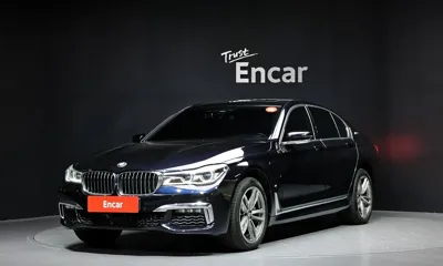 BMW 7-Series · 2018 год