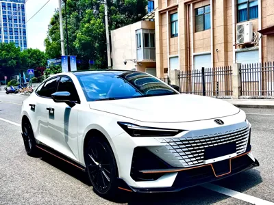 Changan UNI-V 2024, 10000 км, за 64800 CNY
