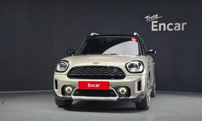 MINI Countryman 2022, 61764 км, за 27200000 KRW