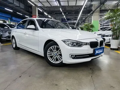 BMW 3 Series 2015, 118400 км, за 49800 CNY