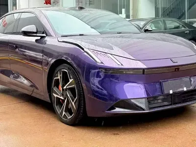 Lynk & Co Z10 2024, 21000 км, за 135500 CNY - фото 3