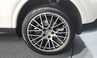 Porsche Cayenne 2023, 63915 км, за 89900000 KRW - фото 21