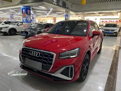 Audi Q2L · 2022 год